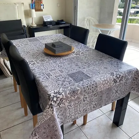 Apartmán De La *